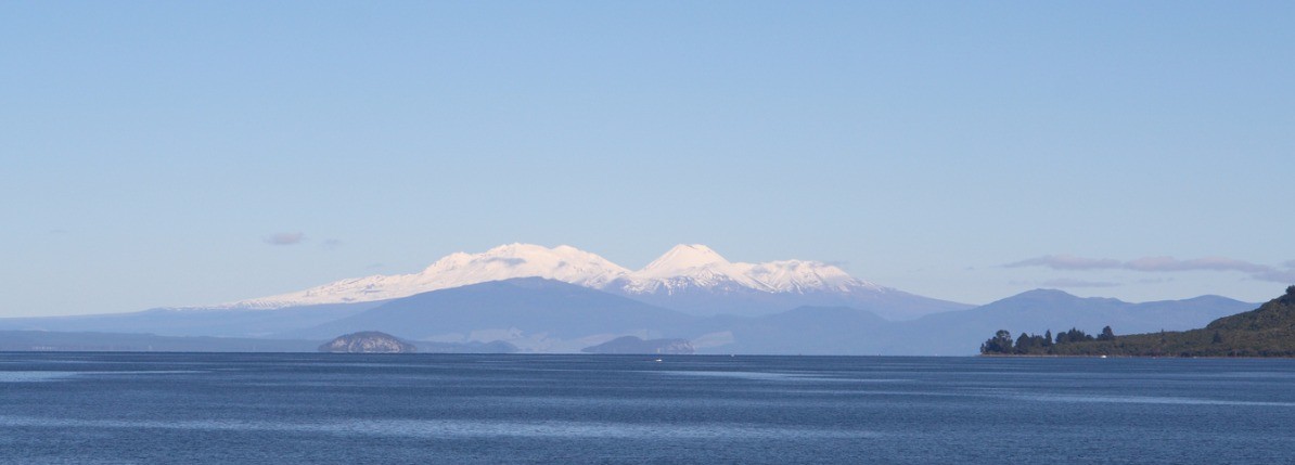 lake-taupo-during-winter-mt-ruapehu-is-in-the-distance-picture-id176012480.jpg